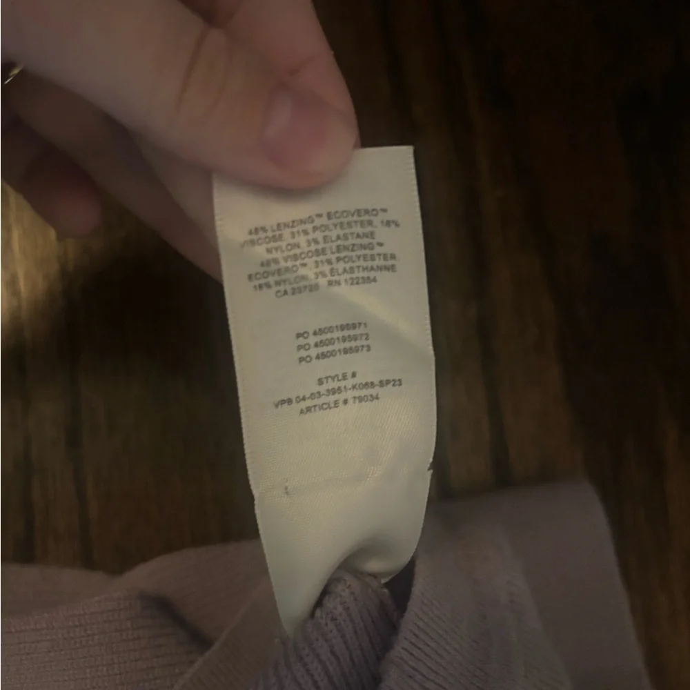 Aritzia- Wilfred Tuscany Sweater - Picture 4 of 5